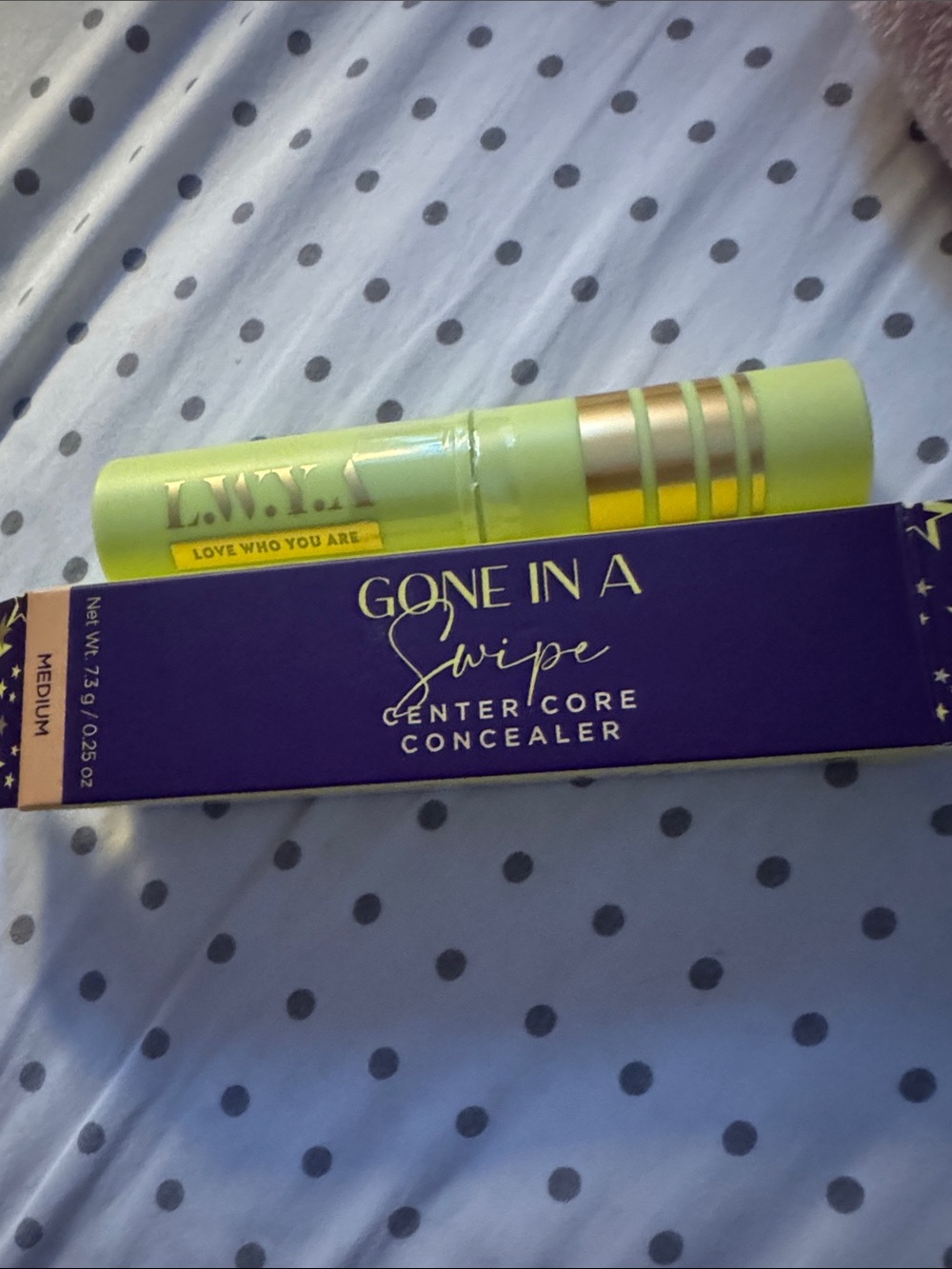 LWYA Gone In A Swipe Center Core Concealer - medium